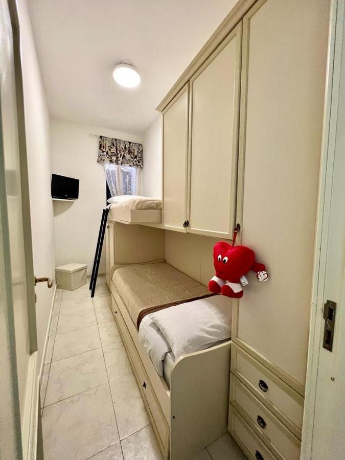 Апартаменты Antonietta House Неаполь Экстерьер фото